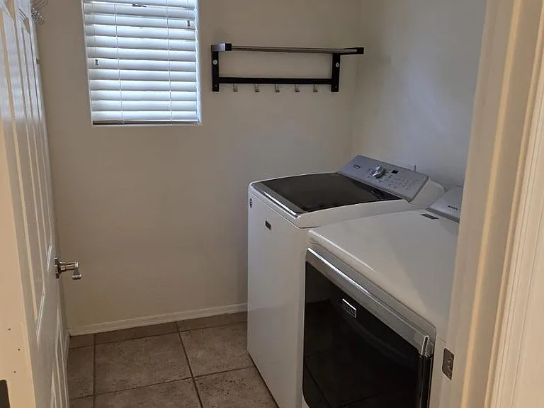 1828 E Beverly Rd — Photo 19