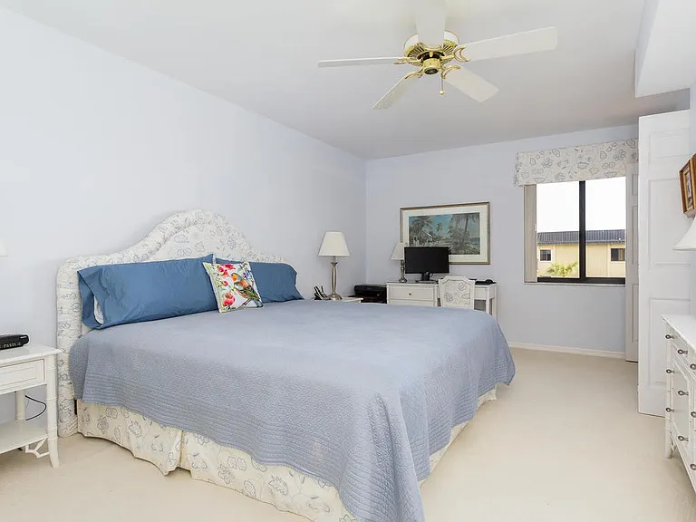 1821 Mooringline Dr #1821PHD — Photo 10