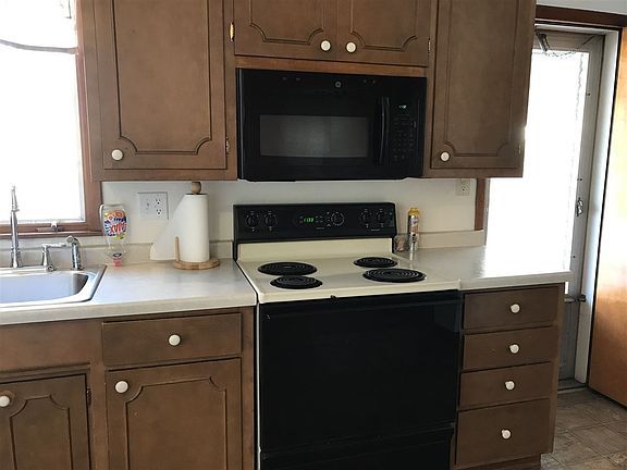 All Appliances included.