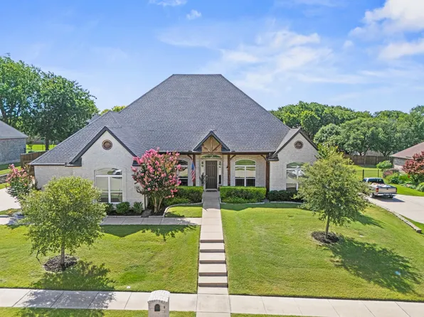 136 Ocotillo Dr, Waxahachie, TX 75165