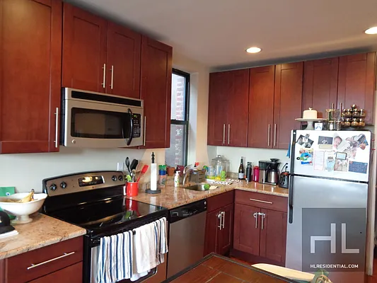 Rented by Highline Residential | media 36