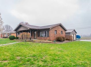 735 Carolina Ave, Sellersburg, IN 47172