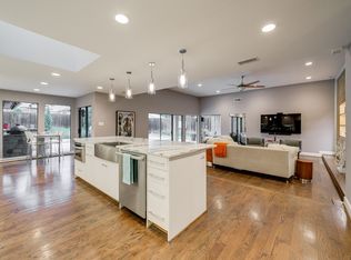 9611 Hillview Dr, Dallas, TX 75231