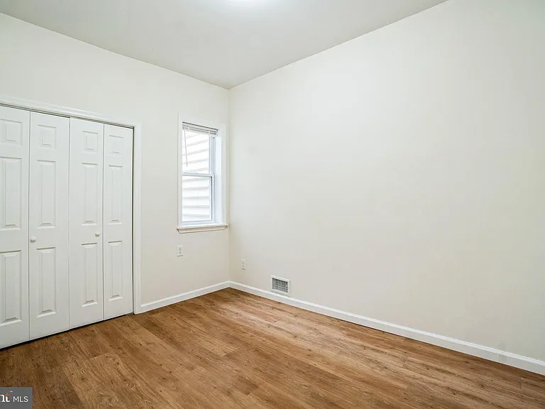 435 N 32nd St #1 — Photo 17