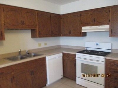 3rd image of 15124 Evergreen Dr