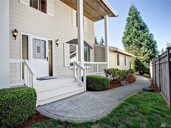 2nd image of 11010 132nd Street Ct E