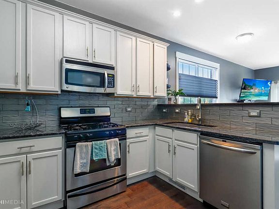 5th image of 8623 Lake Hills Dr