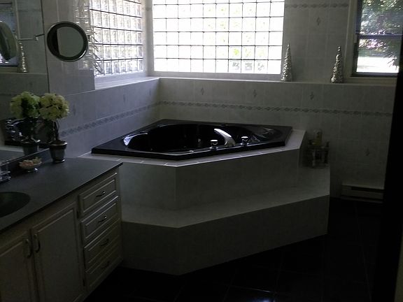 jetted jacuzzi