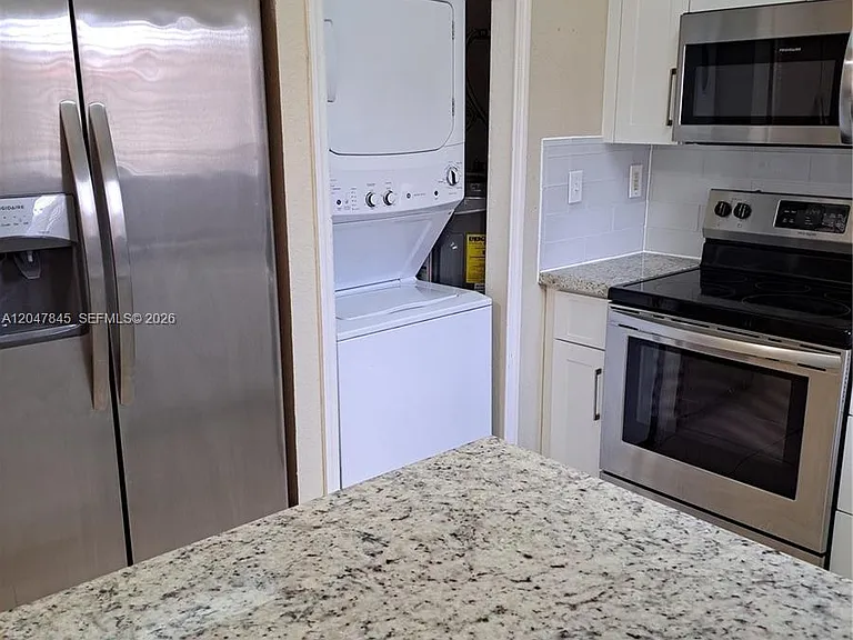 17318 NW 74th Ave #202 — Photo 3