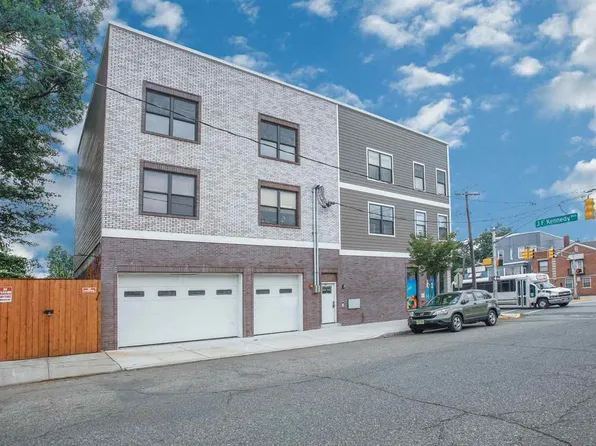 231 Hutton Street image 13 of 13