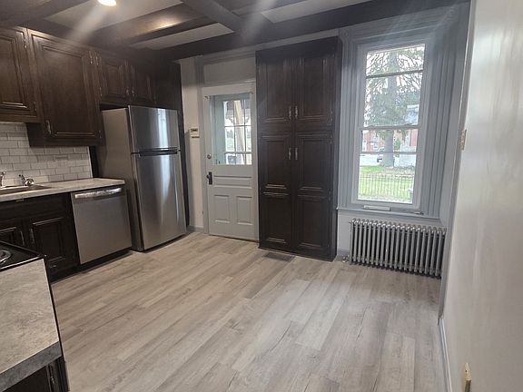 5th image of 317 Main St #1