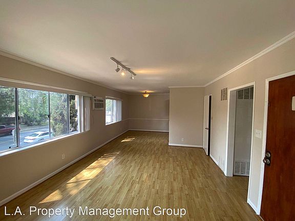 4th image of 5748 Hazeltine Ave APT 4