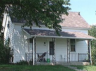 609 E 3rd St, Reynolds, IN 47980