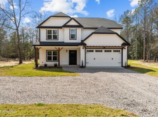 160 Cedar Lane Dr, Eagle Springs, NC 27242