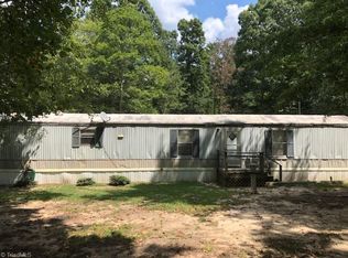 246 W Grove Rd, Lexington, NC 27295