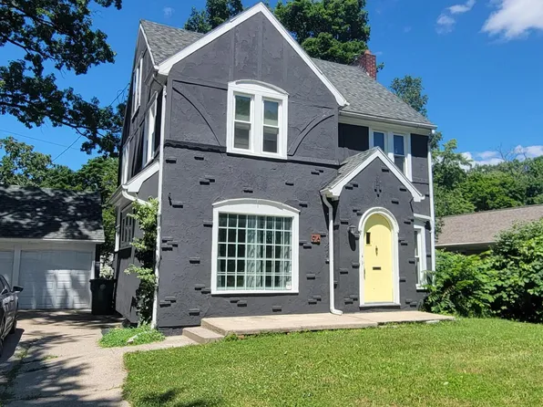 916 W Grand River Ave, East Lansing, MI 48823