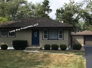 2008 Burr Oak Ln, Lake Villa, IL 60046