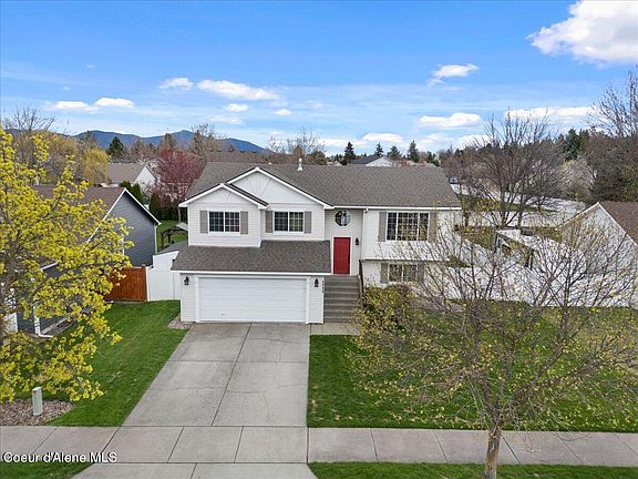 3rd image of 1115 W Palouse Dr