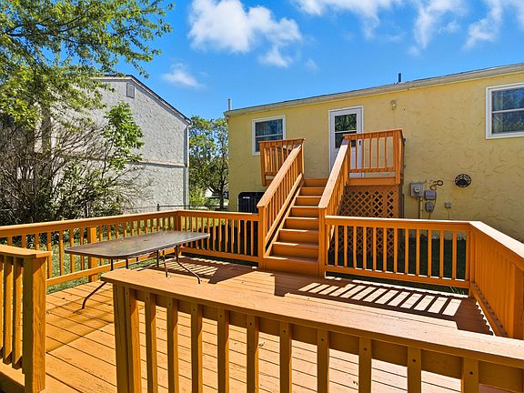 3rd image of 8482 Dovercrest Ct