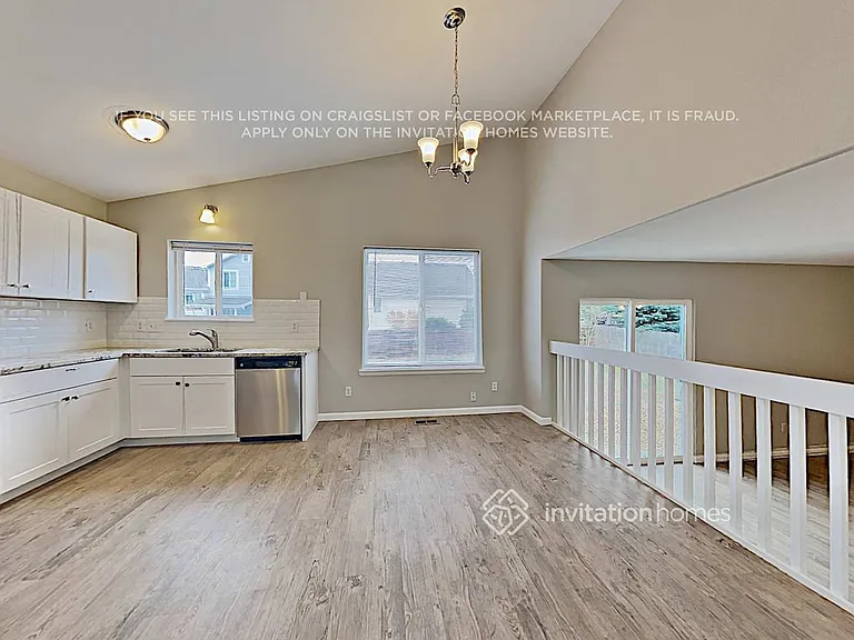 5154 S Liverpool Way — Photo 9
