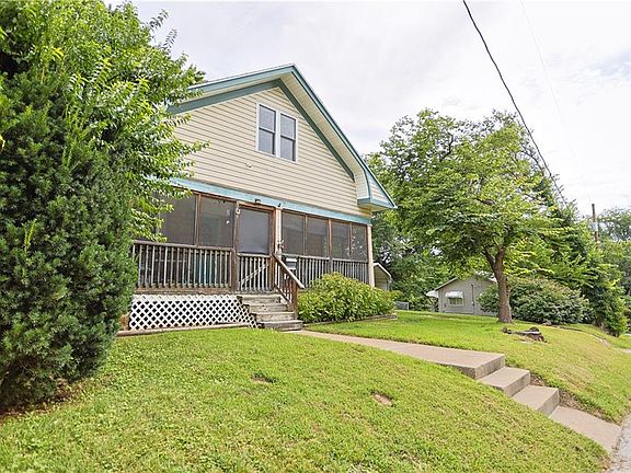 2nd image of 11612 Hackett St