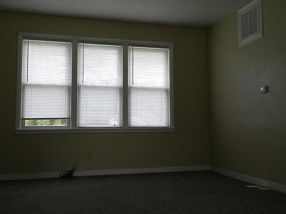2nd image of 344 W Pine St