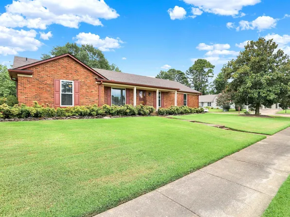 6786 Sprucehill Dr, Memphis, TN 38135