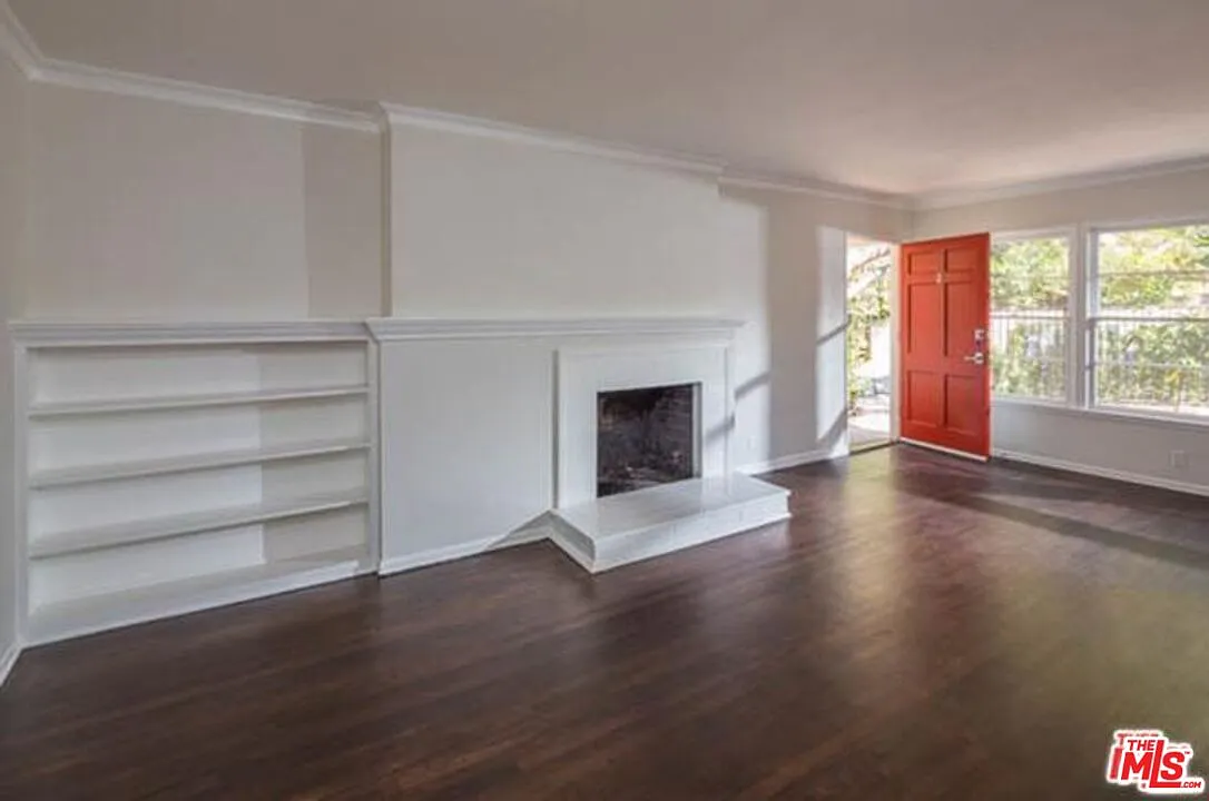 2 bed, 1.0 bath, $4,950 — Photo 1