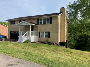 210 Pahlhurst Plz, Parkersburg, WV