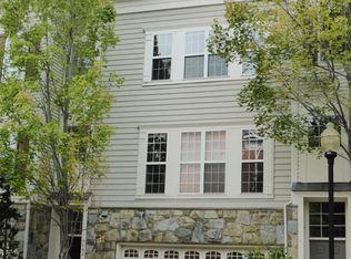 5062 Kilburn St, Alexandria, VA 22304