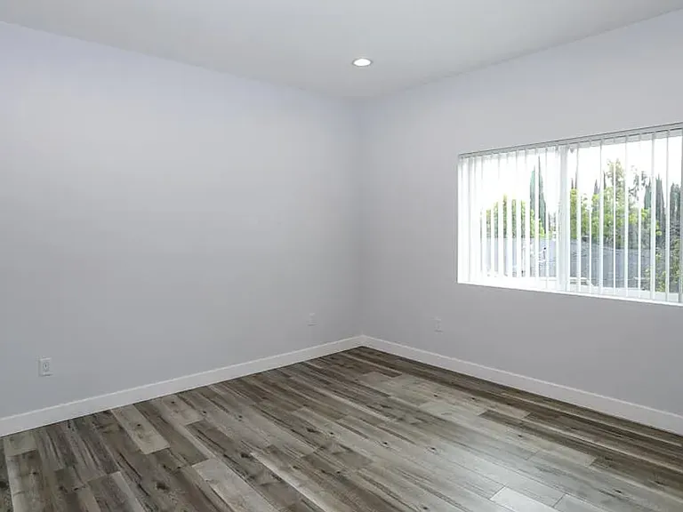 12610 Vanowen St #2 — Photo 16