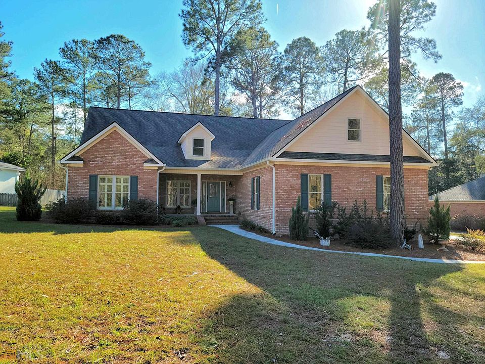 1st image of 500 Crestview Dr