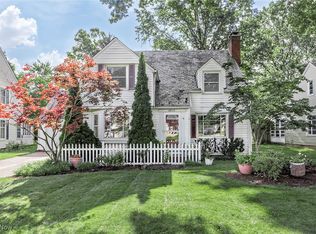 2215 S Belvoir Blvd, University Heights, OH 44118
