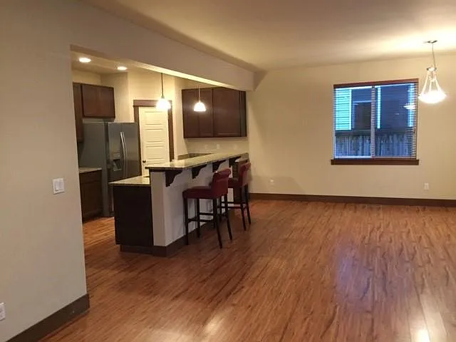 329 203rd Pl SE — Photo 2