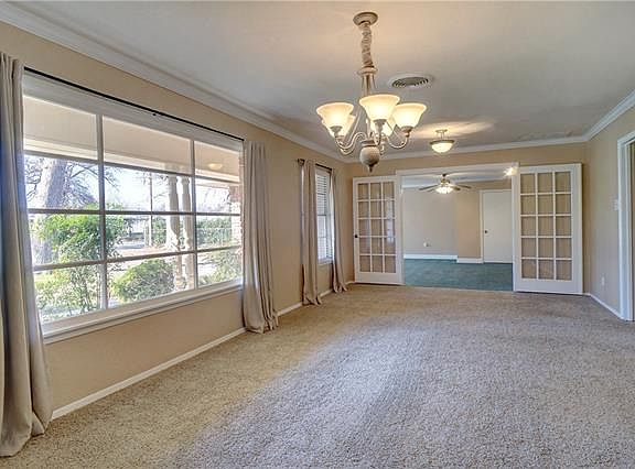 5th image of 708 Club Oak Dr