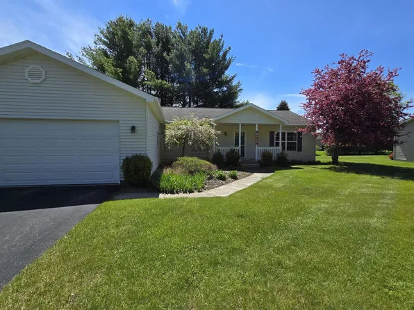 7808 Sunset Shores Dr #54, Stanwood, MI 49346