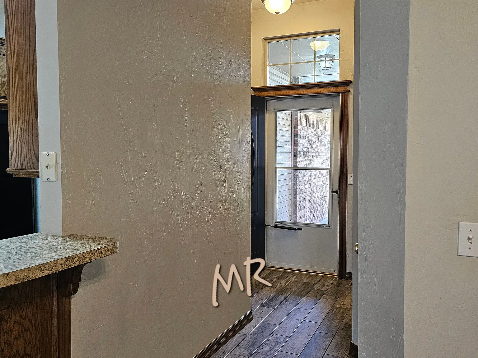 3 bed, 2.0 bath, 1406 sqft, $1,645 — Photo 4