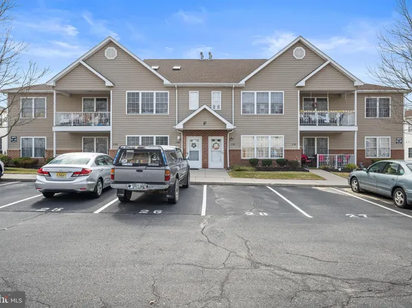 27 Pristine Pl, Sewell, NJ 08080