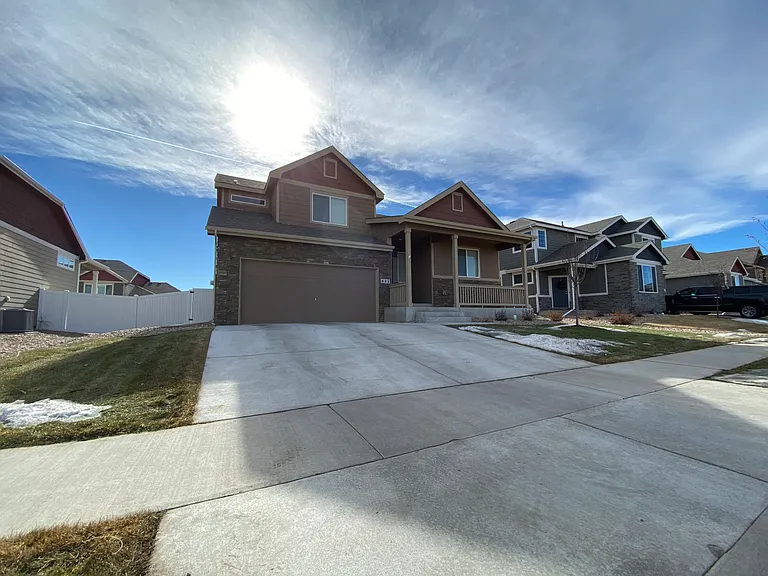 625 Gore Range Dr — Photo 2