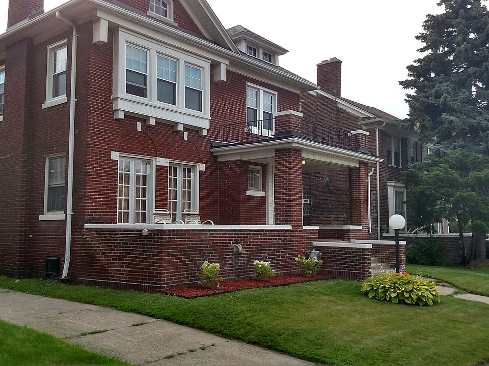 1st image of 3855 Iroquois St
