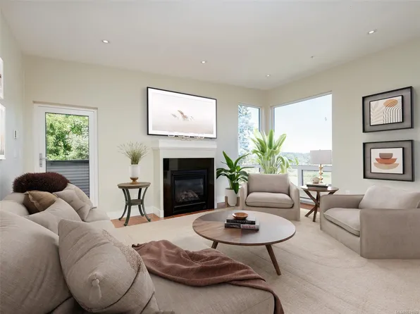 6981 E Saanich Rd #302, Saanich, BC V8Z 0B9