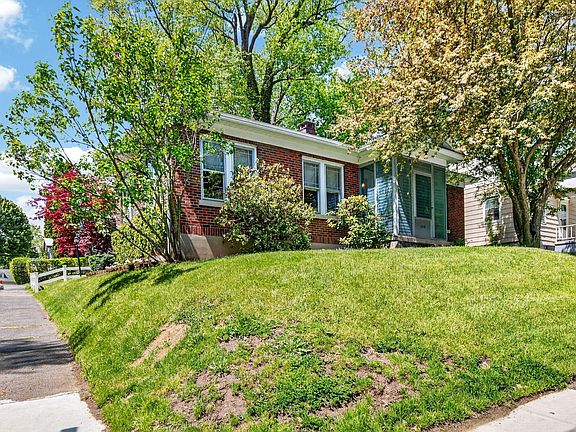3rd image of 158 Brookside Avenue