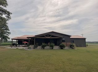 3990 Lake Rd, Edgerton, OH 43517