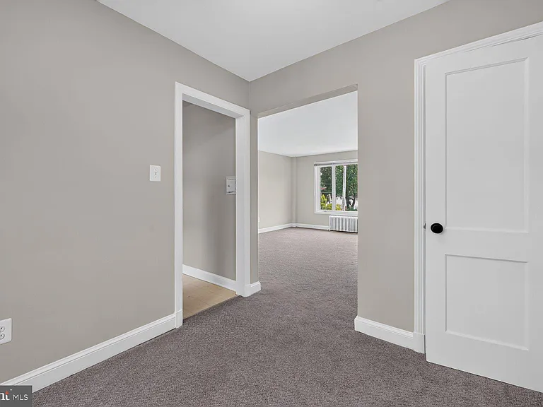 1410 N Quinn St #7 — Photo 7