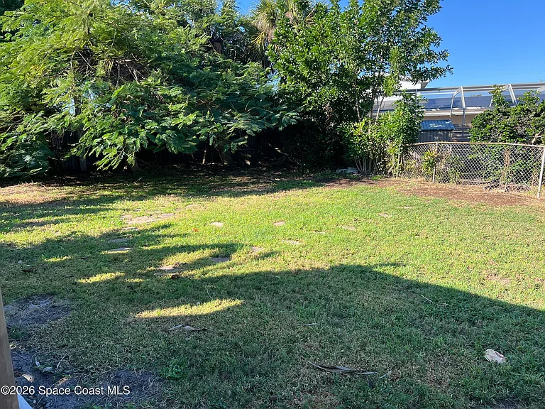 250 Debra Ct — Photo 12