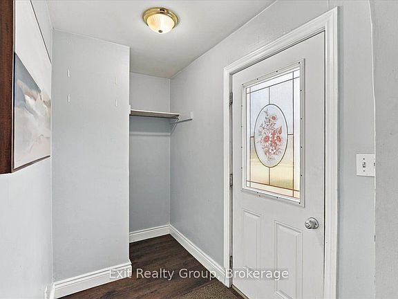 2nd image of 5 Charlotte St