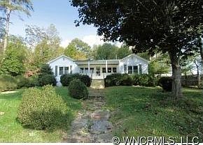 1st image of 815 N Lakeside Dr