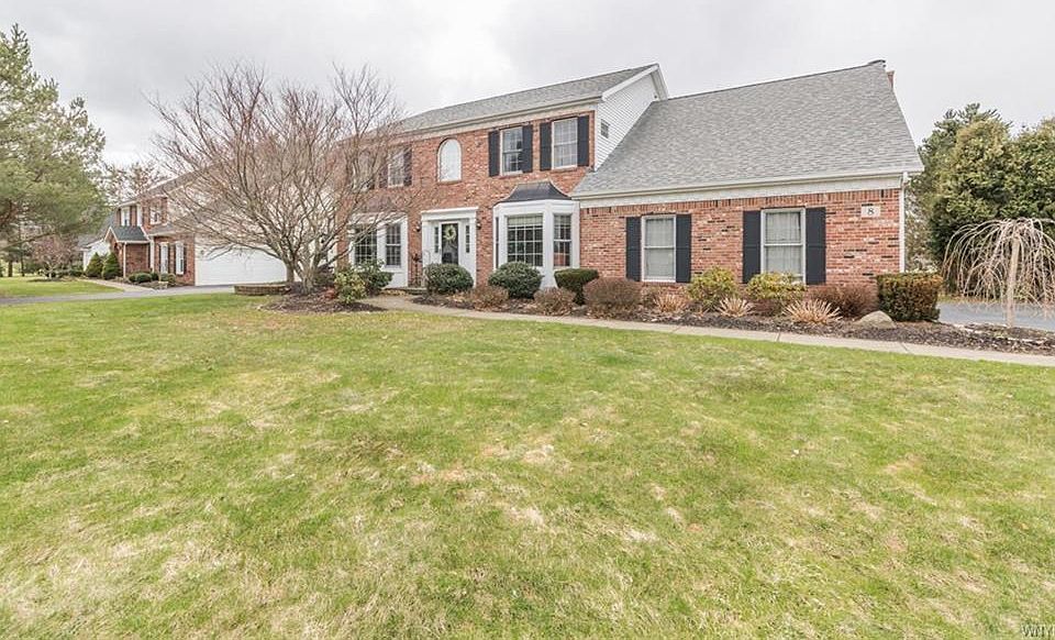 1st image of 8 Silent Meadow Ln