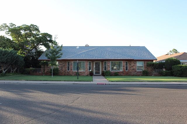 1st image of 4207 Lynbrook Ave