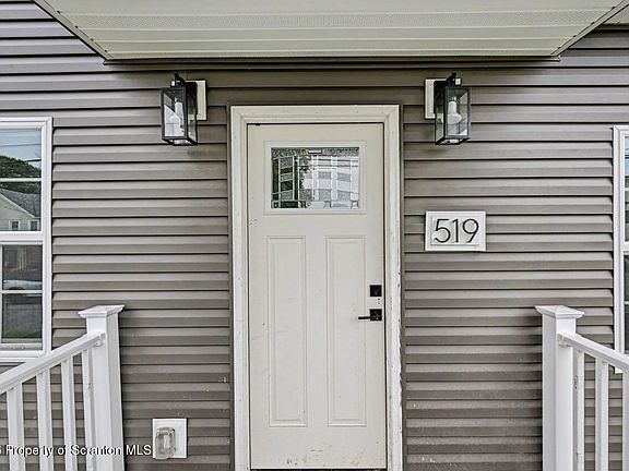 3rd image of 519 Electric St